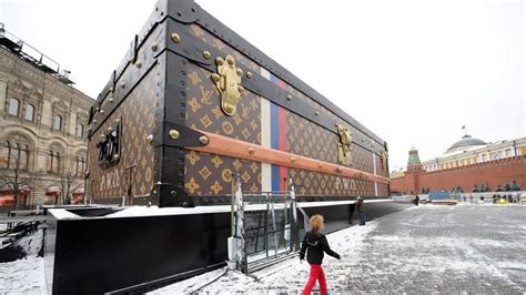 incident louis vuitton moscou|Louis Vuitton news.